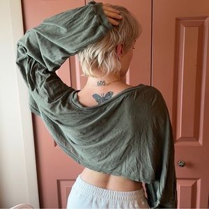 Comfy cropped long sleeve